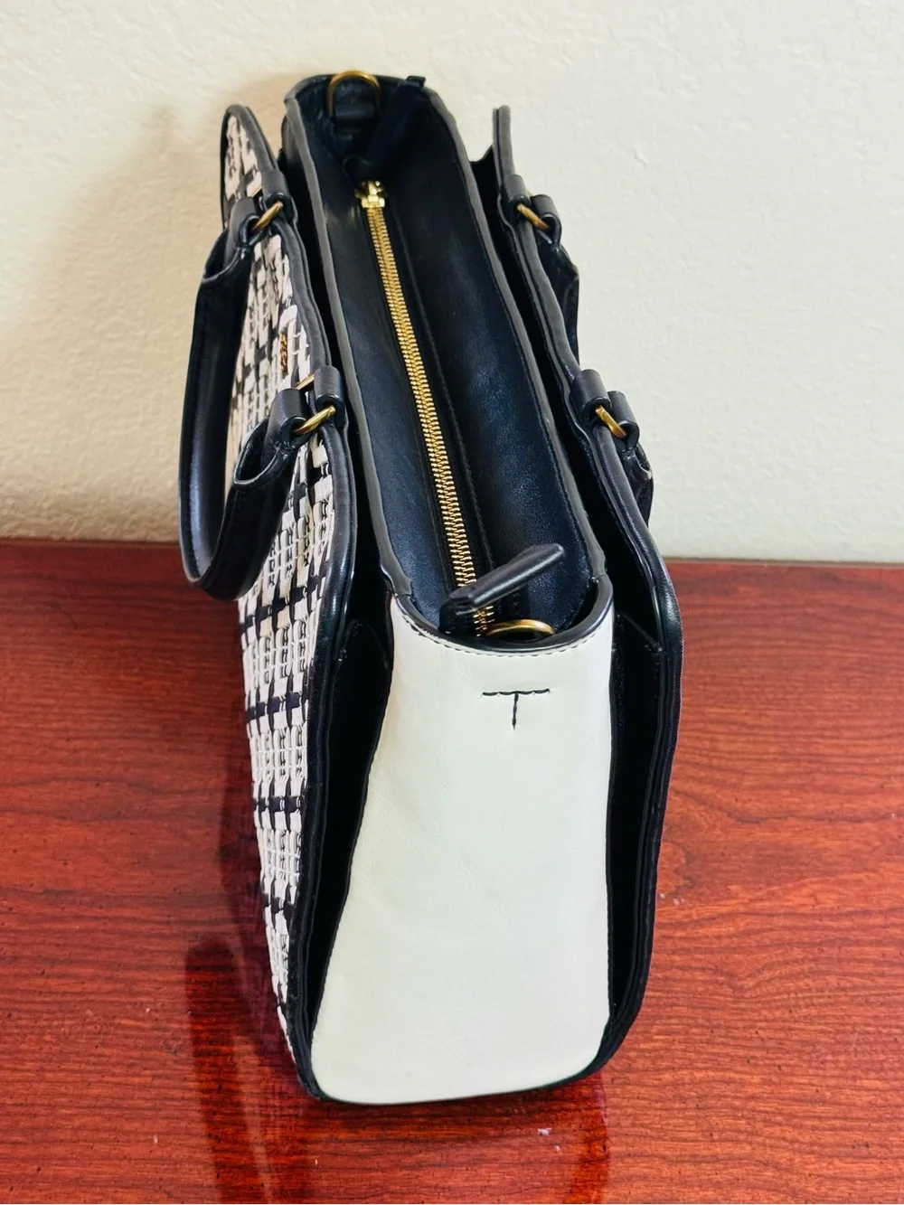 Tory Burch tory burch